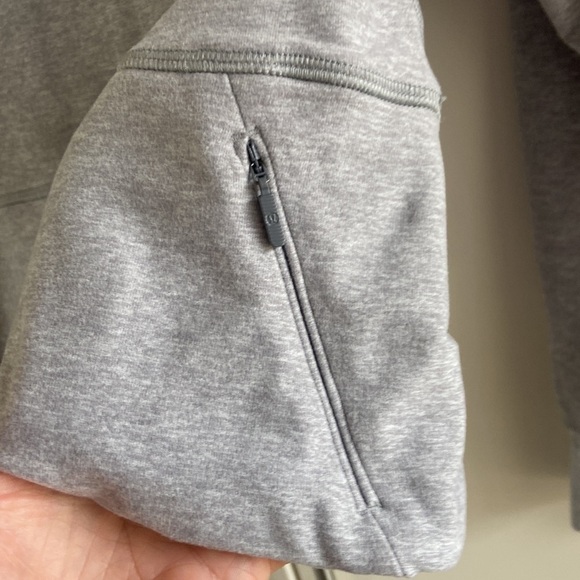 Lululemon Ready to Rulu Pullover EUC - Picture 14 of 16
